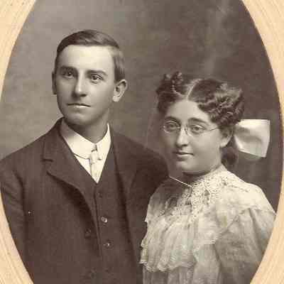 Photograph of unidentified young man and woman, circa 1905