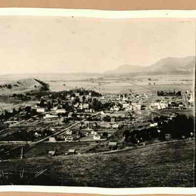 Photograph of overview of Springfield looking northwest, Springfield, Oregon, circa 1902 - 1908