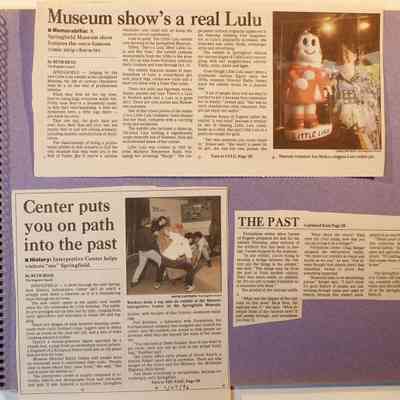 loose newspaper clippings