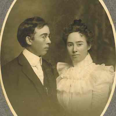 Portrait of Henry E. Wylie and Emma Azalea Dodd, 1901