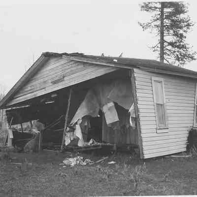 Photograph of house in Glenwood damaged by flood, 1927, Springfield, Oregon