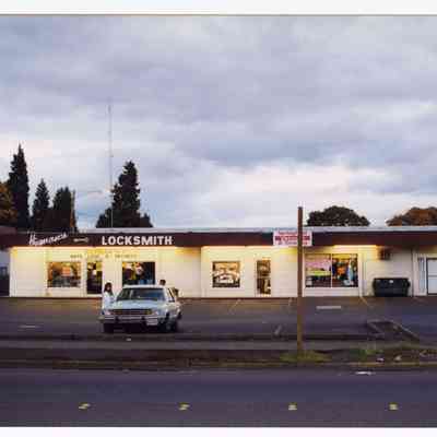 Photograph of Heyman's Locksmith building, Springfield, 1998