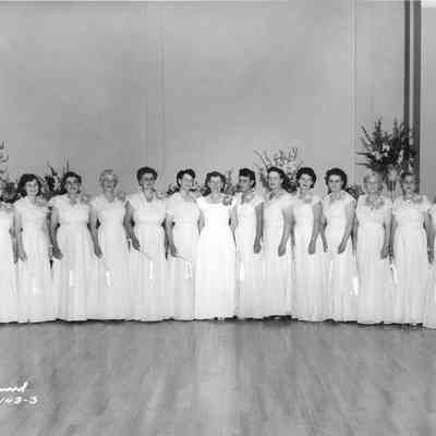 Group photograph of the Neighbors of Woodcraft members, 1951