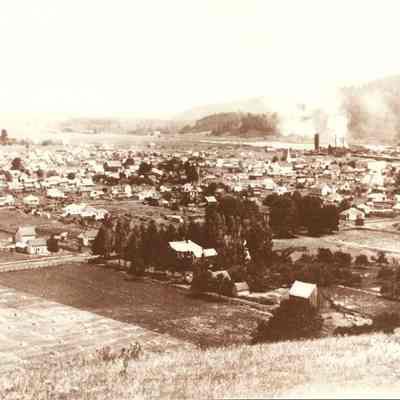 Photograph of Springfield from Kelly Butte to South, Oregon, circa 1900