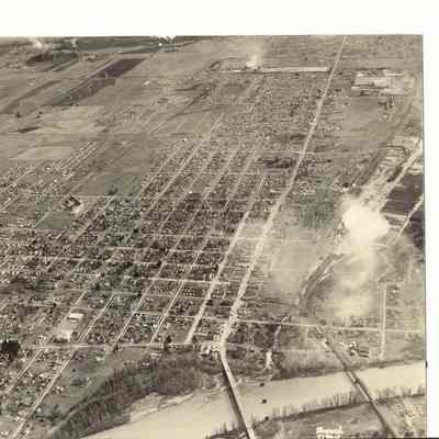 Photograph of aerial overview of Springfield looking east, Springfield, Oregon, 1948