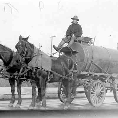 Photograph of Streets Worker Arthur Vallier, 1915