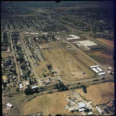 2021-005-1027_img-084: Springfield Aerial Photograph, 2021.005.1027, Envelope 13