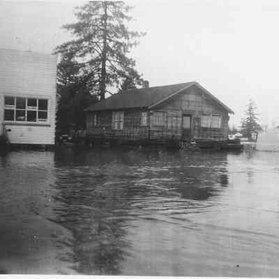 Photograph of the 1927 Glenwood Flood, Springfield, Oregon