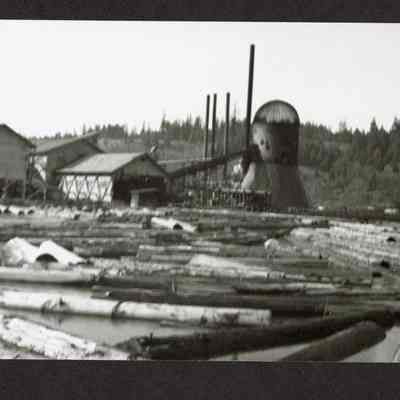 Photograph of Booth-Kelly Mill, Wendling, Oregon
