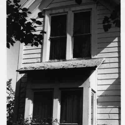 Photograph of the Brattain-Hadley house, Springfield, 1994-1998