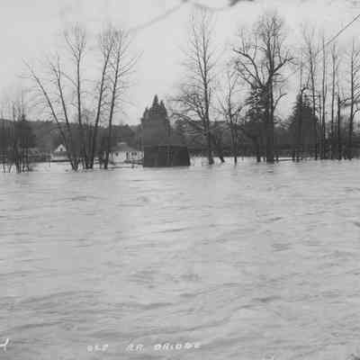 Photograph of Willamette River flooding, 1948.