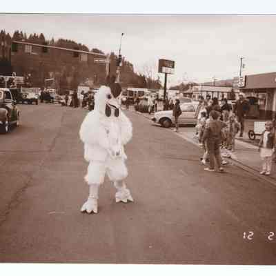 Photograph of the 1989 Christmas Parade, Springfield