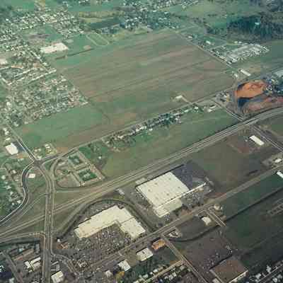 Aerial photograph of Springfield, Oregon, circa 1981