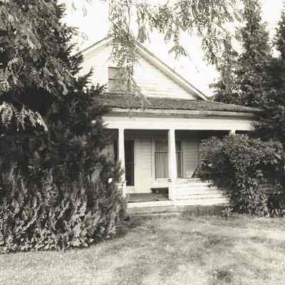 Photograph of A House in Springfield, OR, Date Unknown