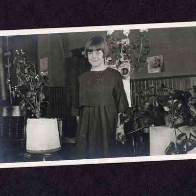 Photo of a young girl, Unknown location and date