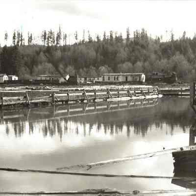 Photograph of Wendling mill pond, Wendling, Oregon