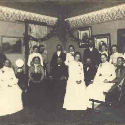Group photograph of the wedding of Henry E. Wylie and Emma Dodd, 1901