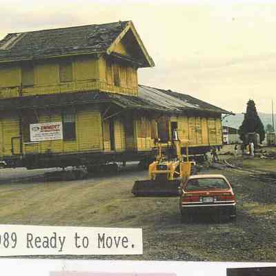 Photograph of Springfield Depot Relocation, Springfield, Oregon, 1989