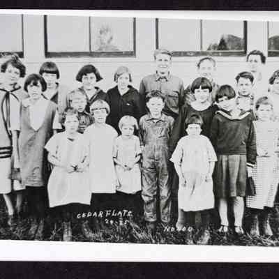 Photograph of a class at Cedar Flat School, Cedar Flat, Oregon, 1924-1925