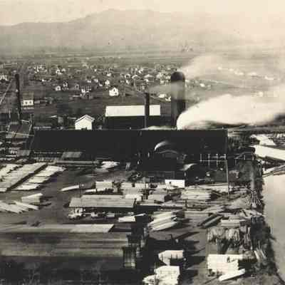 Photograph of Booth-Kelly Mill, Springfield, OR, Date Unknown