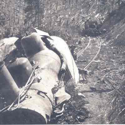 Photograph of the aftermath of the Booth-Kelly 4-Spot Heisler explosion, Wendling, Oregon, 1920