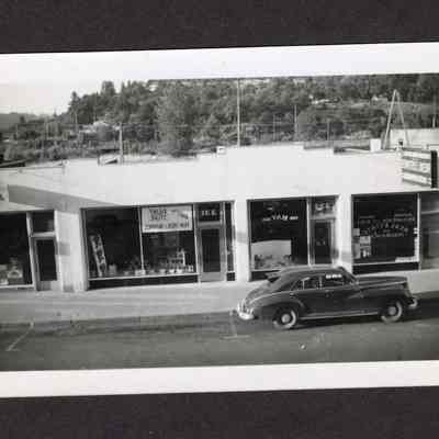 Photograph of Business on Main Street, Springfield, Oregon, Undated