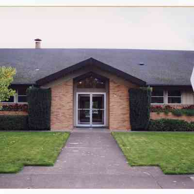 Photograph of "Springfield Medical Clinic", 1457 G St, Springfield, Oregon, 1998