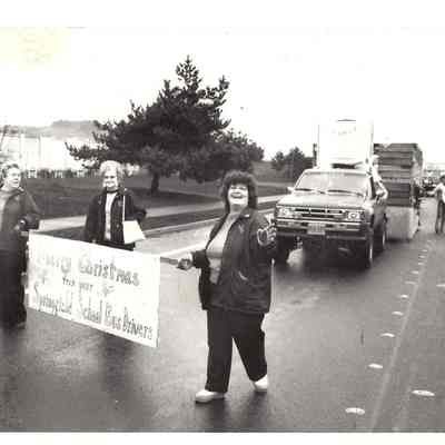 Photograph of Springfield Christmas Parade, Springfield, Oregon