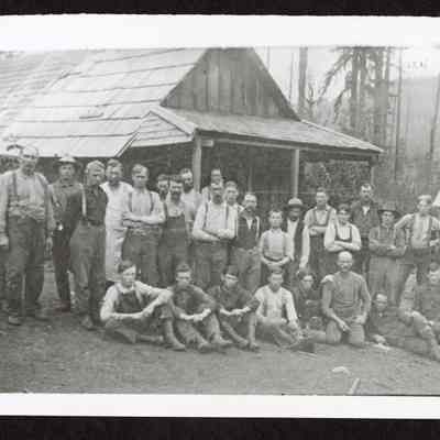 Photograph of logging crew at Mattias Emmerich Place