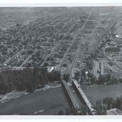 Aerial photograph of Springfield, West to East, circa 1950