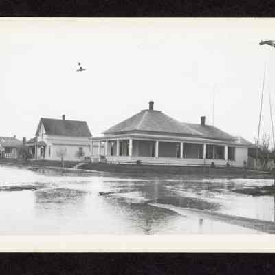 Photograph of House during Flood, Glenwood, Oregon, 1927