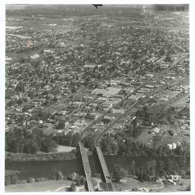 Aerial photograph of Springfield, West to East view, 1978