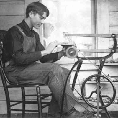 Photograph of young Smith Mountjoy at his Jig-saw