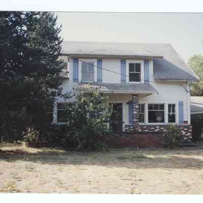 Photograph of an unknown house, Springfield, 1990