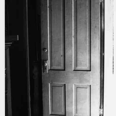 Photograph of the interior of the Brattain-Hadley house, Springfield, 1994-1998