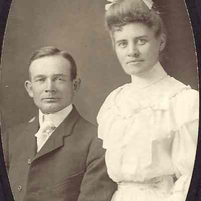 Photograph of Dodd sister and husband, circa 1900