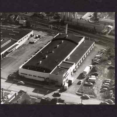 Photograph, unknown building and "Consolidated Freight", date unknown.