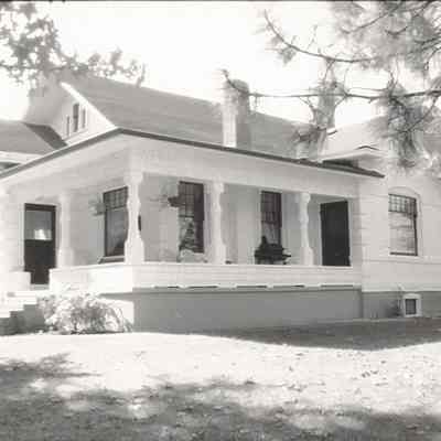 Photograph of the Seavey House, Springfield, OR, date unknown