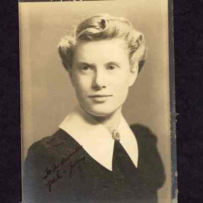 Photograph of Jerry Counts (Smith), 1939