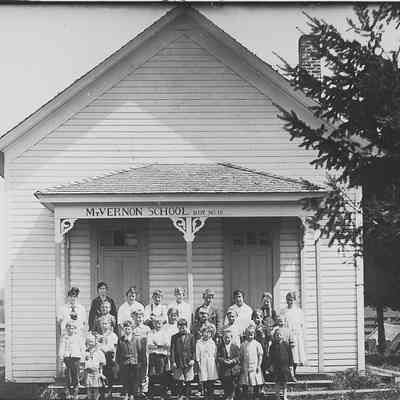 Photograph of Mt. Vernon School and Students, circa early 1900s