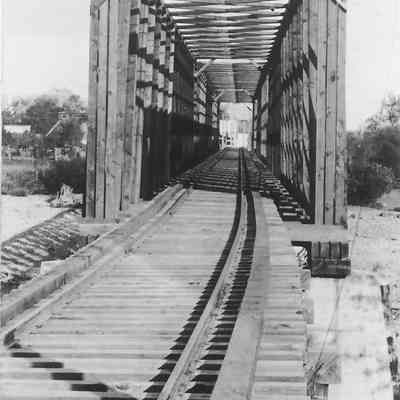 Photograph of the PE & E Co.'s Railroad Bridge, Springfield, Oregon