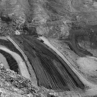 Photograph of Cougar Dam Construction, Date Unknown