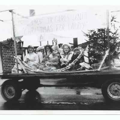 Photograph of the 1981 Christmas Parade, Springfield