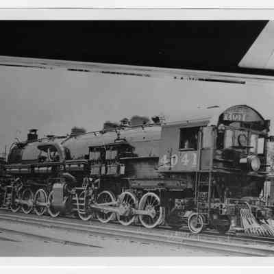 Photograph of Southern Pacific locomotive number 4041, Sacramento, California, 1927