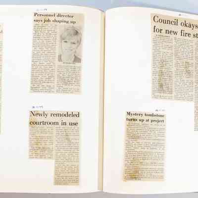 Pages 122-123