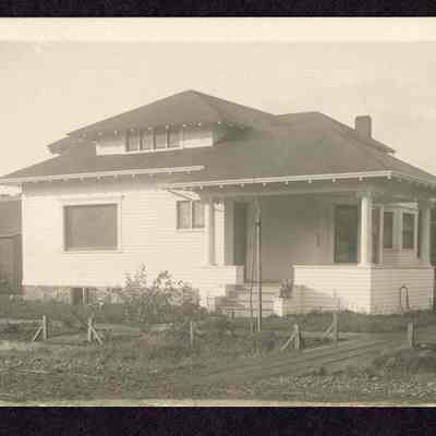 Postcard, House, Undated