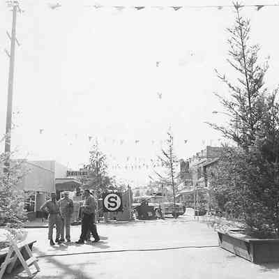 Photograph of Shoppers Paradise event, Main Street, Springfield, Oregon, 1957