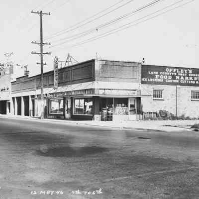 Photograph of Offley's Food Market, Main between 6th and 7th streets, Springfield, Oregon, 1946