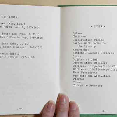 Page 9 booklet (pages 32 and 33)