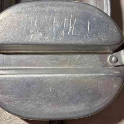 Lid: Jamiel scratched on surface